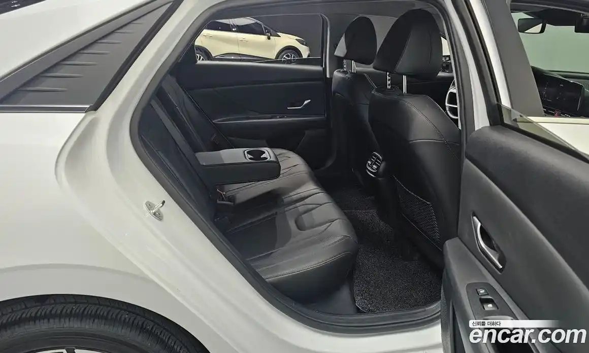 Hyundai Avante 2021 1.6 Автомат в Москве № 109794, фото 15