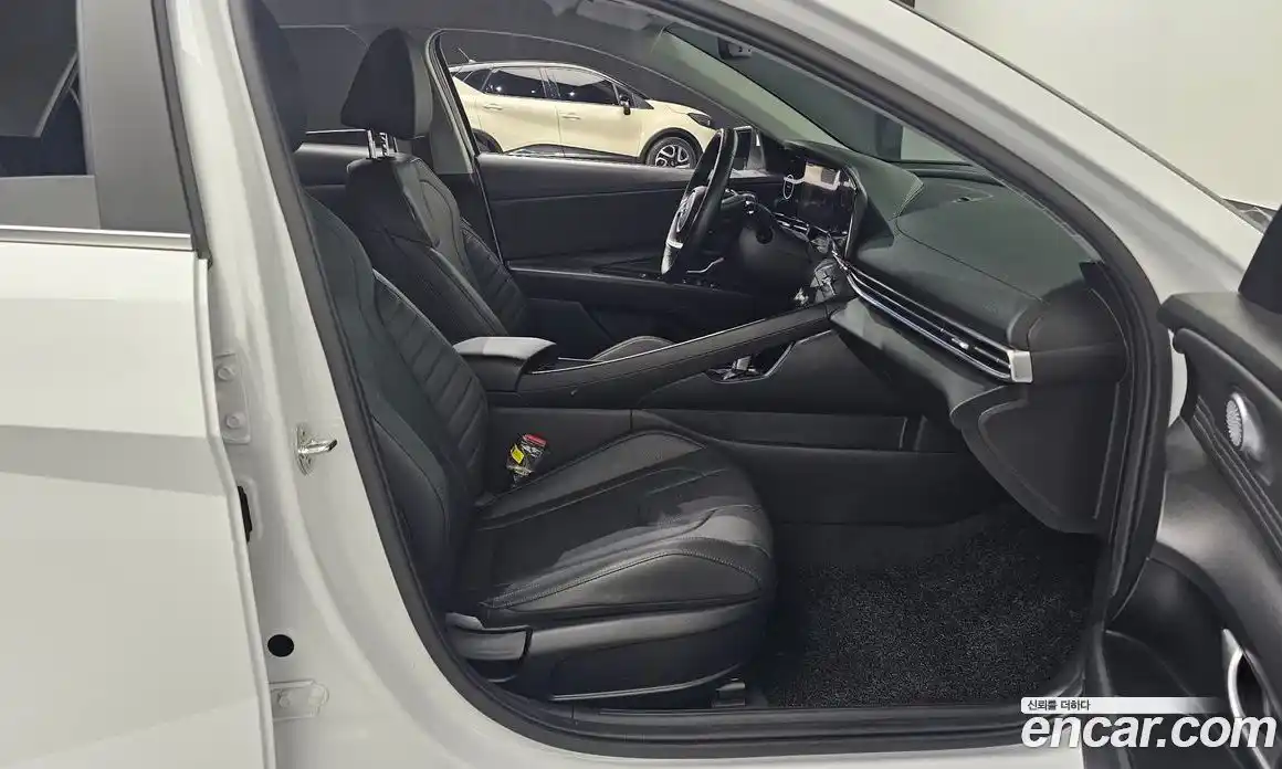 Hyundai Avante 2021 1.6 Автомат в Москве № 109794, фото 18