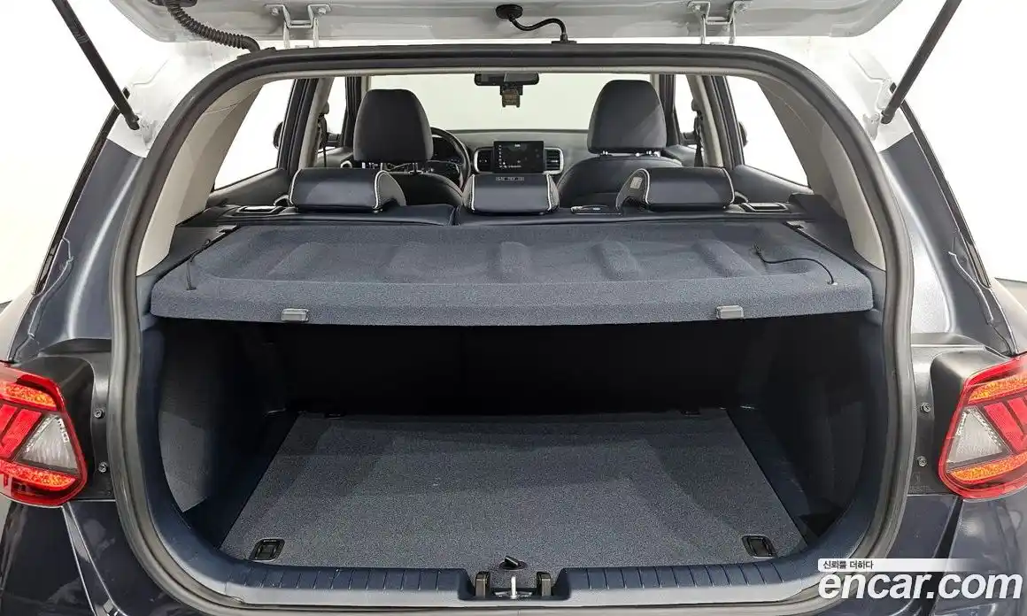 Hyundai Venue 2020 1.6 Автомат в Москве № 112664, фото 3