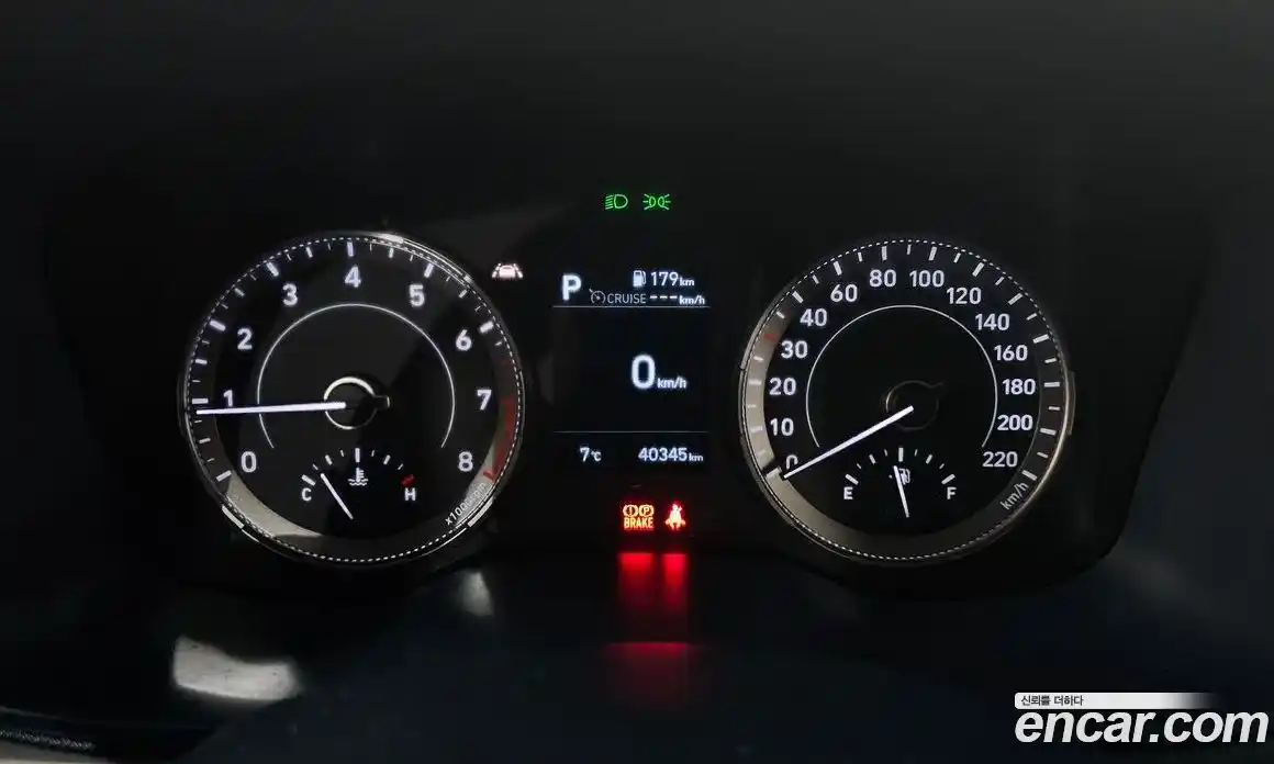 Hyundai Venue 2020 1.6 Автомат в Москве № 112664, фото 9