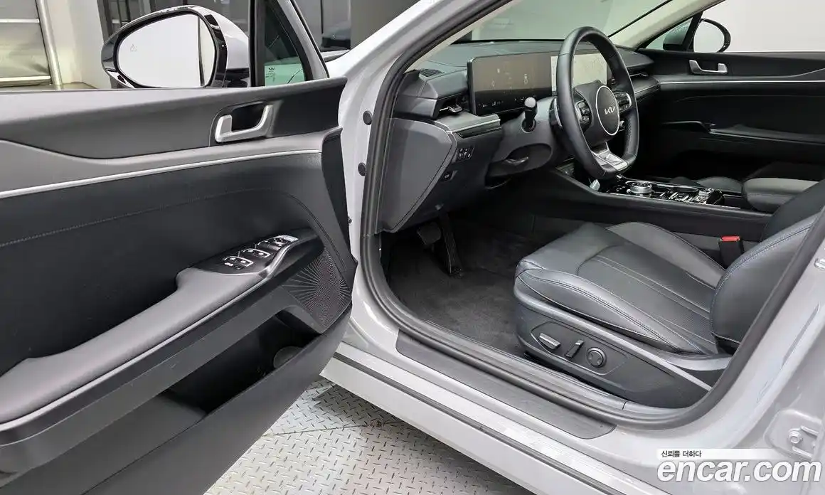Kia K5 2025 1.6 Автомат в Москве № 115067, фото 6