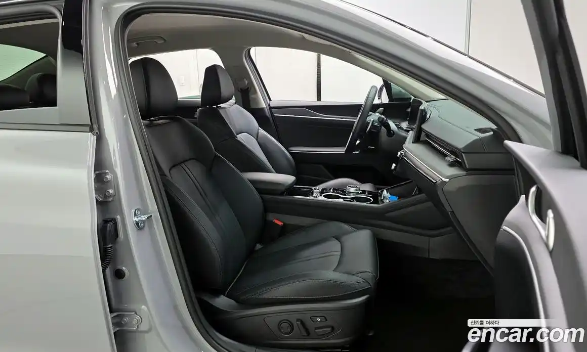 Kia K5 2025 1.6 Автомат в Москве № 115067, фото 8