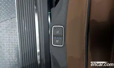 Hyundai Staria, 2025