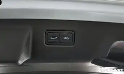 Hyundai Staria 2025 2.2 Автомат в Москве № 119521, миниатюра 3