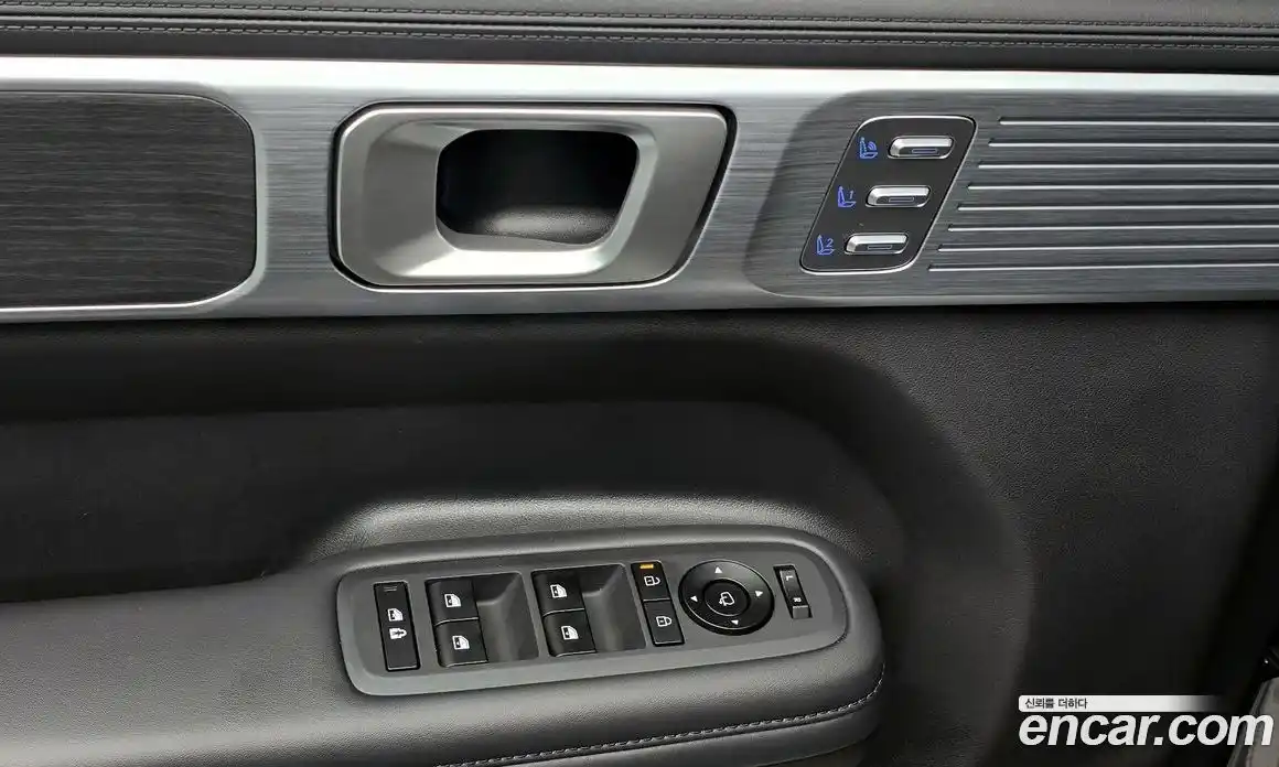 Hyundai Santa Fe 2024 1.6 Автомат в Москве № 123749, фото 18