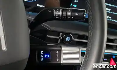 Hyundai Santa Fe 2024 1.6 Автомат в Москве № 123749, миниатюра 9