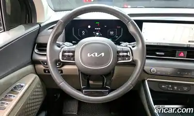 Kia Canival 2024 1.6 Автомат в Москве № 123984, миниатюра 2