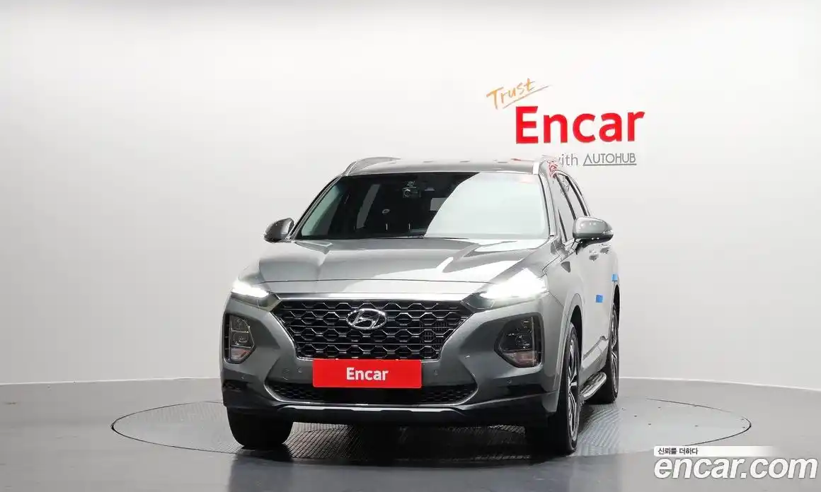 Hyundai Santa Fe 2019 2.0 Автомат в Москве № 130171, фото 17