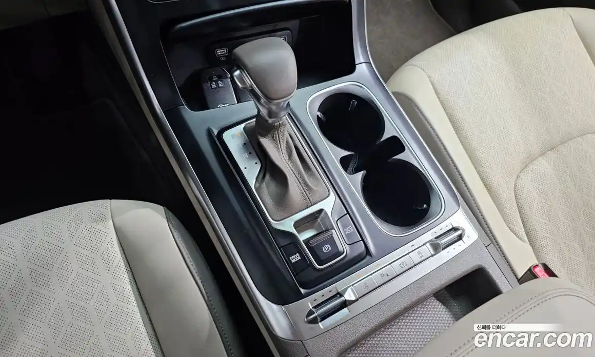 Kia Canival 2021 2.2 Автомат в Москве № 131482, фото 18