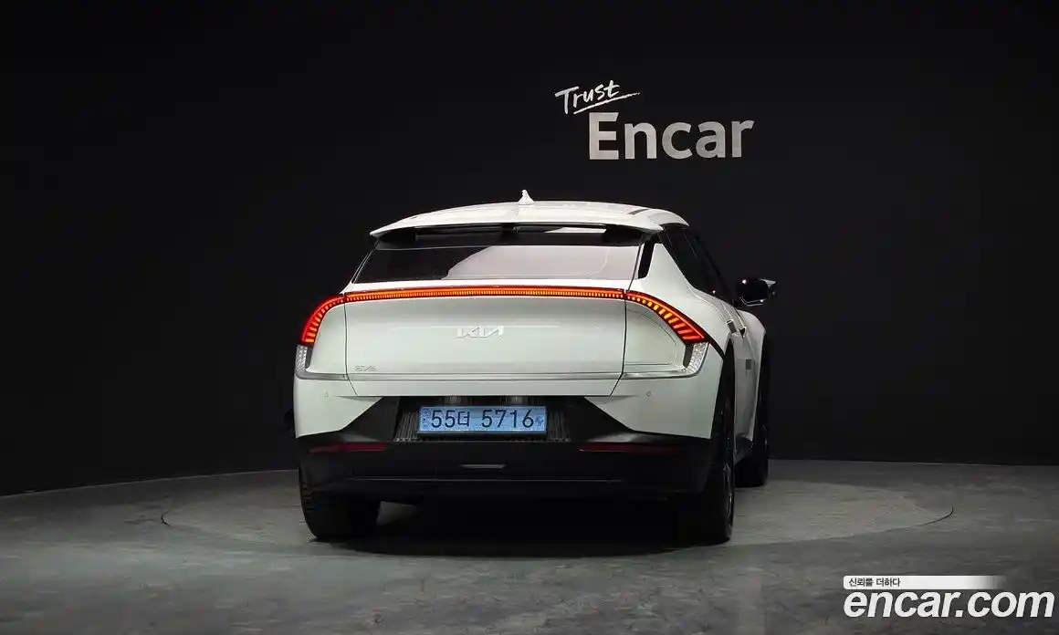 Kia EV6 2023 0.1 Автомат в Москве № 132259, фото 15