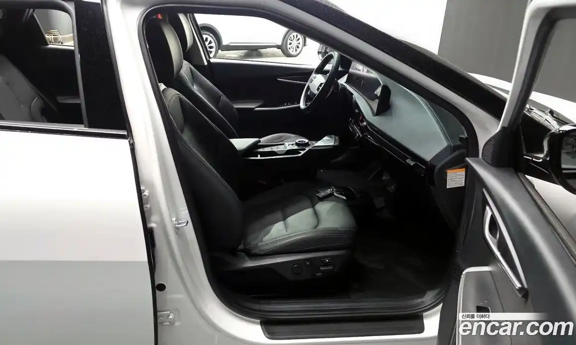 Kia EV6 2023 0.1 Автомат в Москве № 132259, фото 19