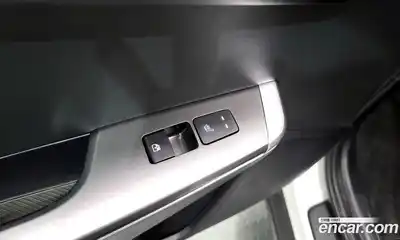 Kia EV6 2023 0.1 Автомат в Москве № 132259, миниатюра 9