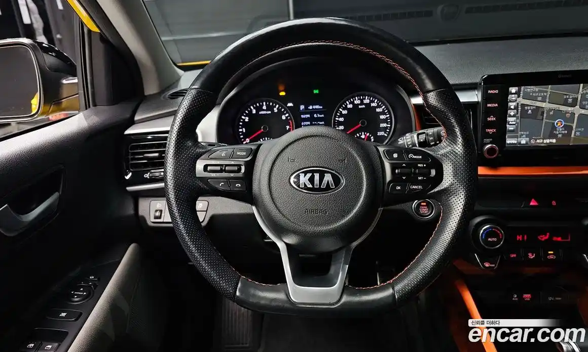 Kia Stonic 2018 1.4 Автомат в Москве № 132571, фото 11