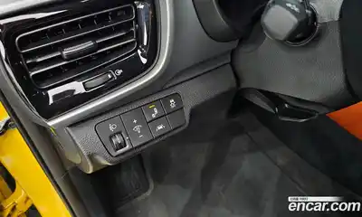 Kia Stonic 2018 1.4 Автомат в Москве № 132571, миниатюра 12