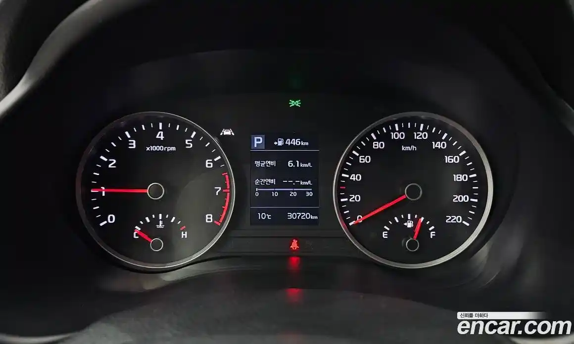 Kia Stonic 2018 1.4 Автомат в Москве № 132571, фото 16