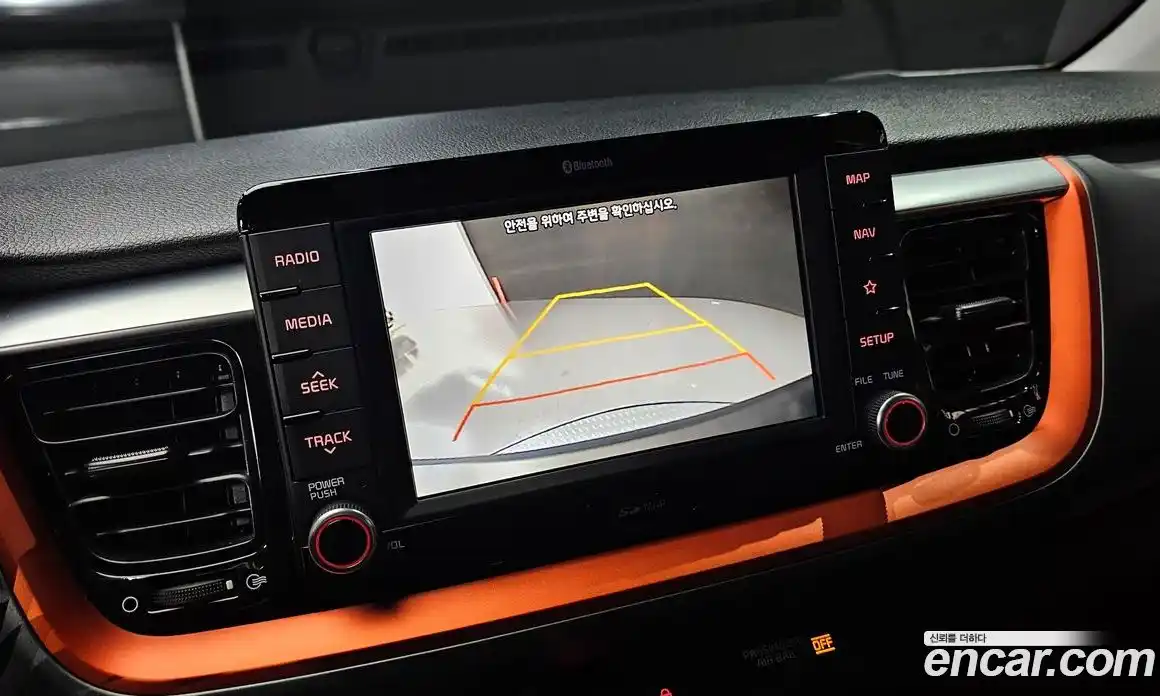 Kia Stonic 2018 1.4 Автомат в Москве № 132571, фото 17