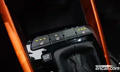 Kia Stonic 2018 1.4 Автомат в Москве № 132571, миниатюра 2