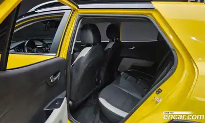 Kia Stonic 2018 1.4 Автомат в Москве № 132571, миниатюра 5