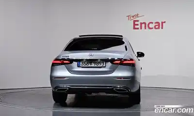 Mercedes-Benz E-Class 2021 2.0 Автомат в Москве № 142056, миниатюра 4