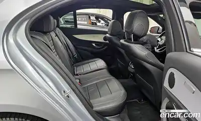 Mercedes-Benz E-Class 2021 2.0 Автомат в Москве № 142056, миниатюра 5