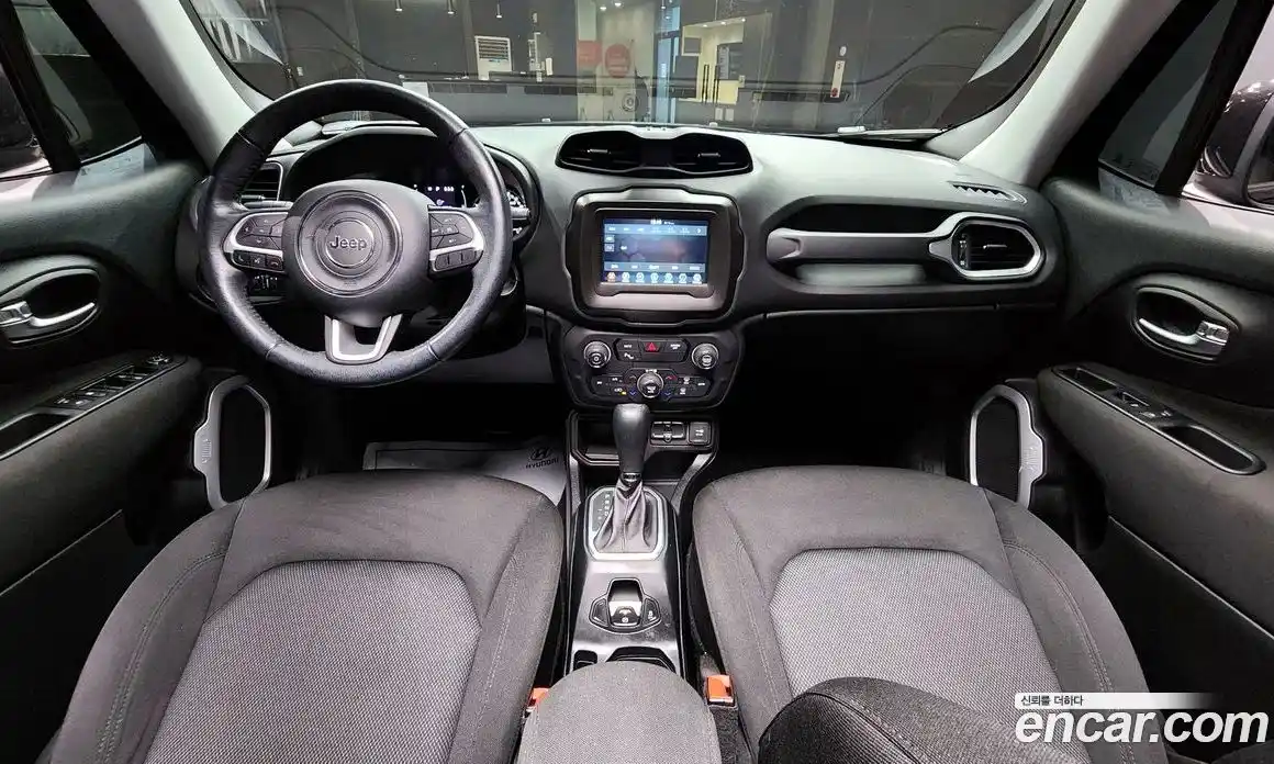 Jeep Renegade 2021 2.4 Автомат в Москве № 147642, фото 19