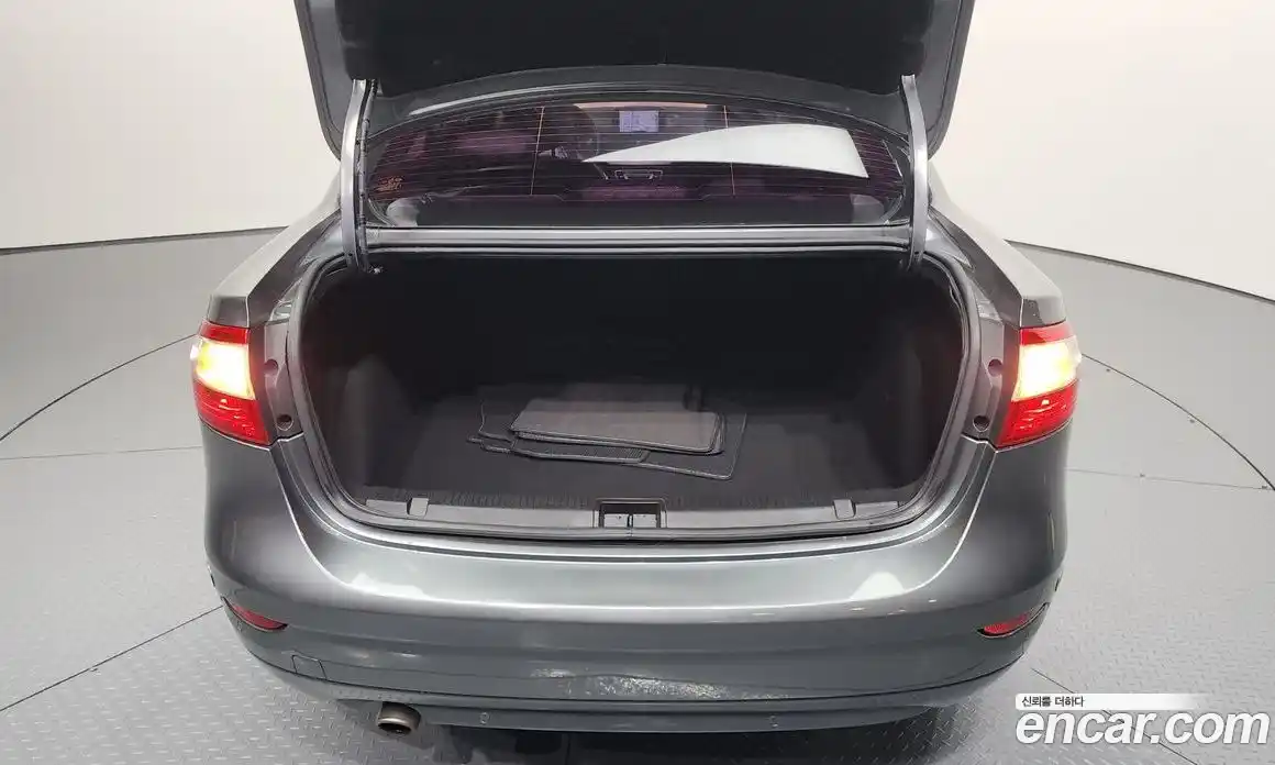 Renault SM3 2017 1.6 Автомат в Москве № 148299, фото 12