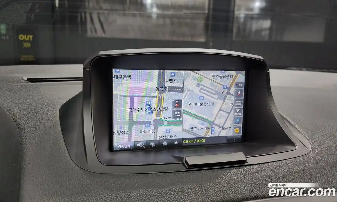 Renault SM3 2017 1.6 Автомат в Москве № 148299, фото 15