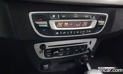 Renault SM3 2017 1.6 Автомат в Москве № 148299, миниатюра 3