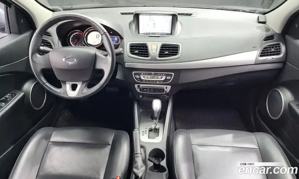 Renault SM3 2017 1.6 Автомат в Москве № 148299, фото 7