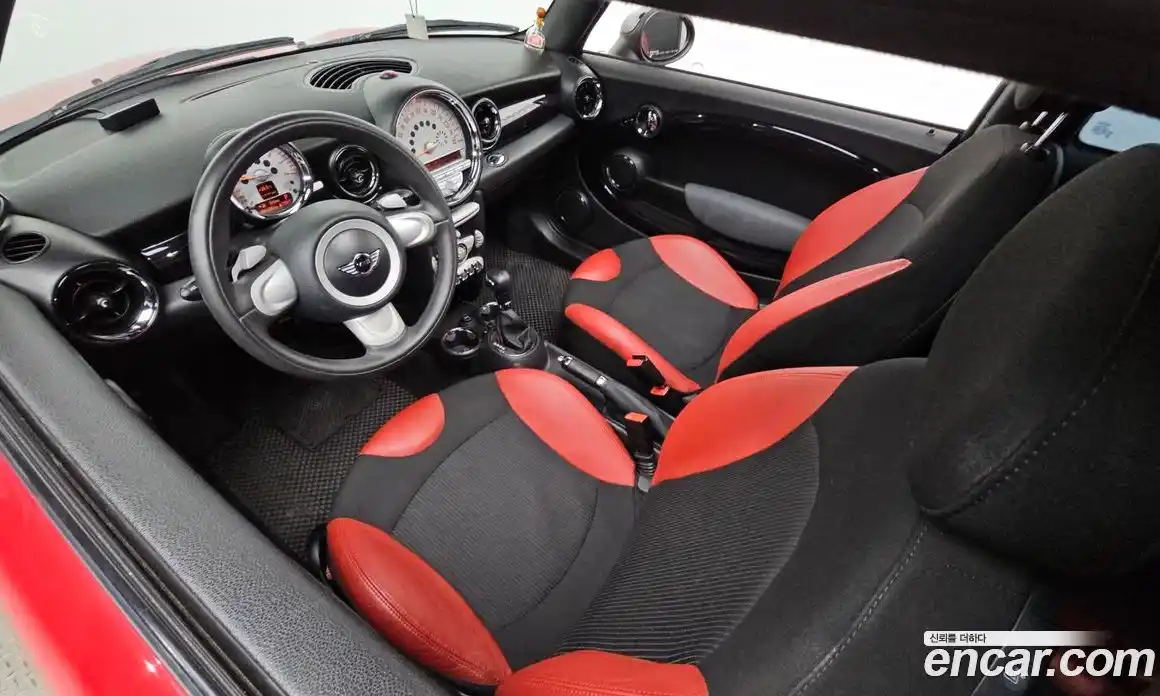 Mini Clubman 2009 1.6 Автомат в Москве № 152082, фото 7