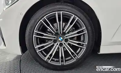 BMW 3-Series 2022 2.0 Автомат в Москве № 154638, миниатюра 4