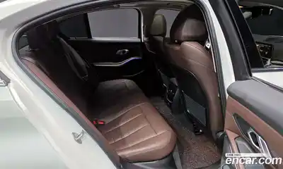 BMW 3-Series 2022 2.0 Автомат в Москве № 154721, миниатюра 6