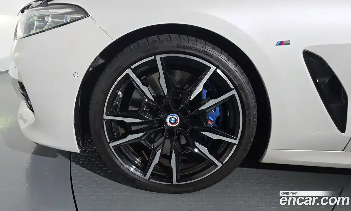 BMW 8-Series 2023 4.4 Автомат в Москве № 156308, фото 19