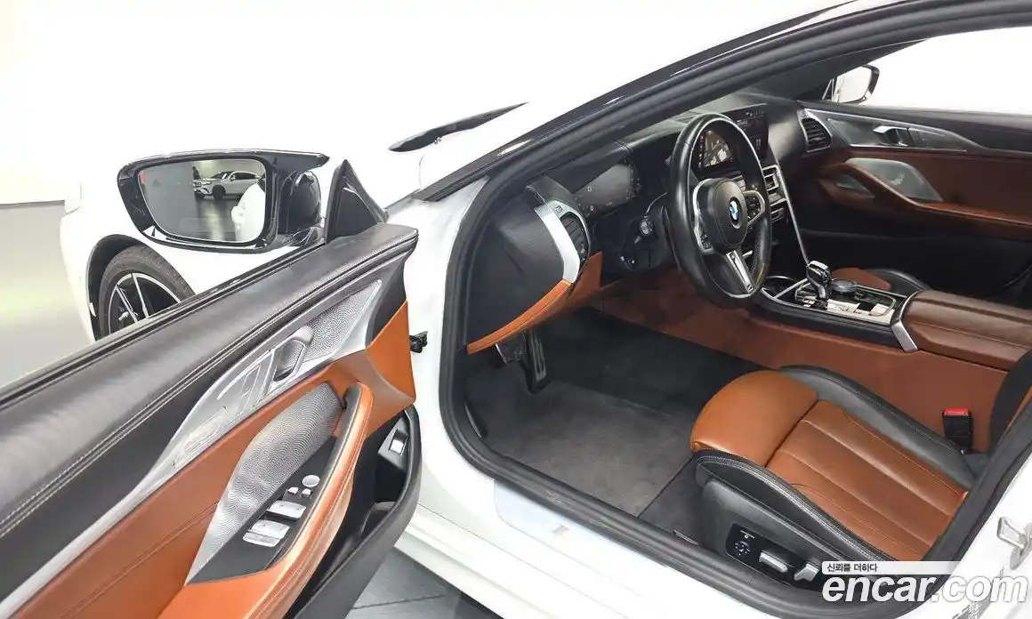 BMW 8-Series 2023 4.4 Автомат в Москве № 156308, фото 5