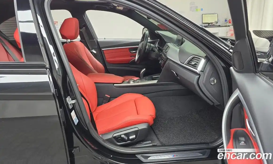 BMW 3-Series 2018 2.0 Автомат в Москве № 157604, фото 14