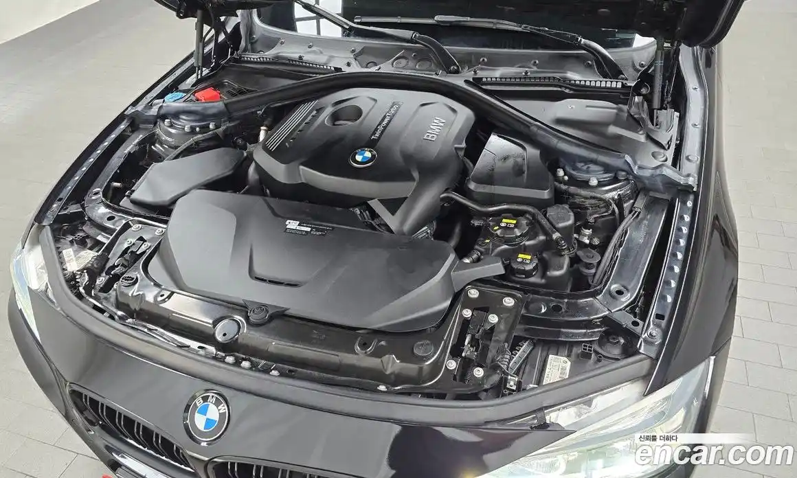 BMW 3-Series 2018 2.0 Автомат в Москве № 157604, фото 3