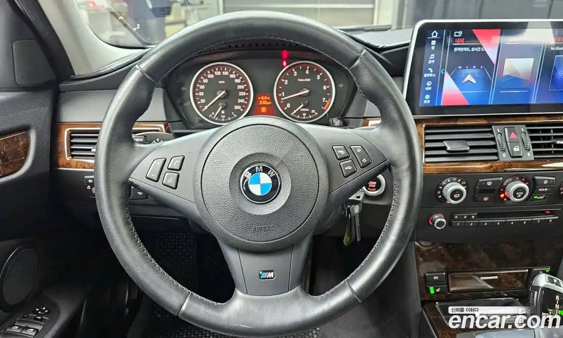 BMW 5-Series 2010 3.0 Автомат в Москве № 159325, фото 15