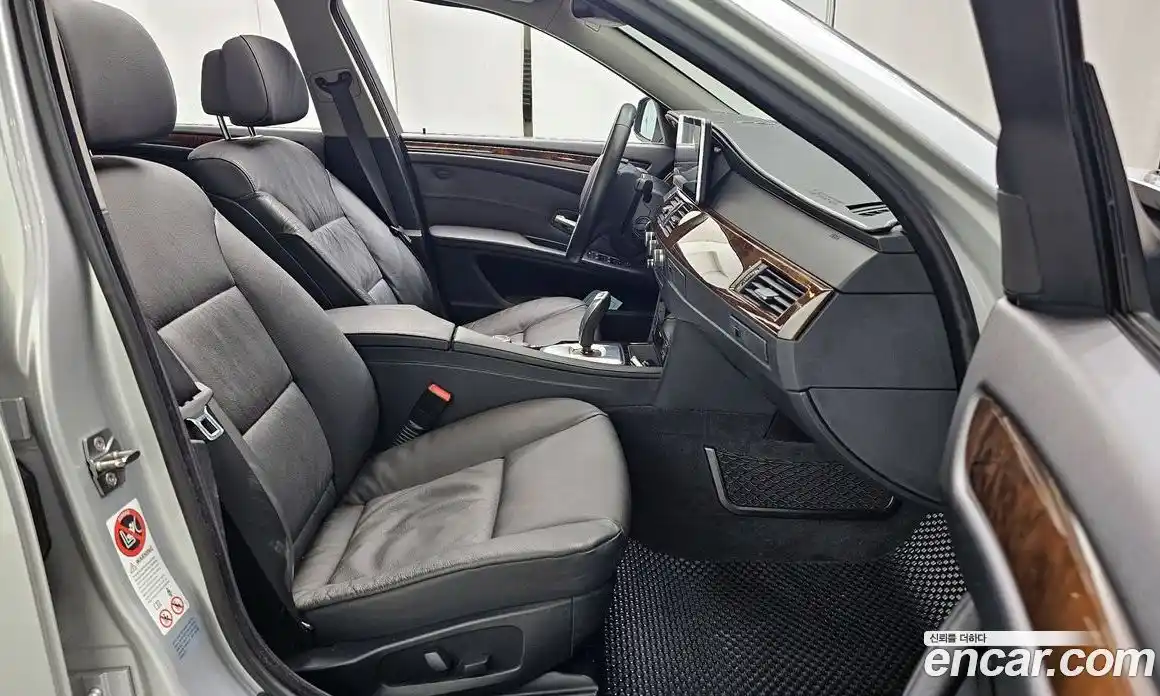 BMW 5-Series 2010 3.0 Автомат в Москве № 159325, фото 16