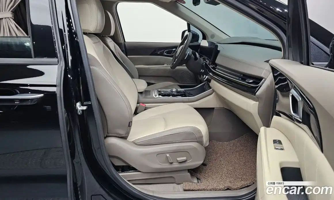 Kia Canival 2024 3.5 Автомат в Москве № 15997, фото 14