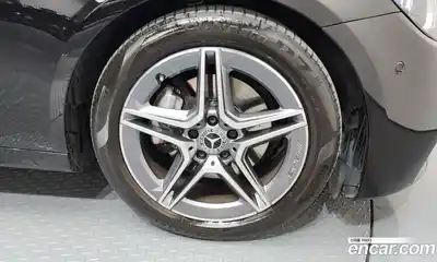 Mercedes-Benz E-Class, 2023