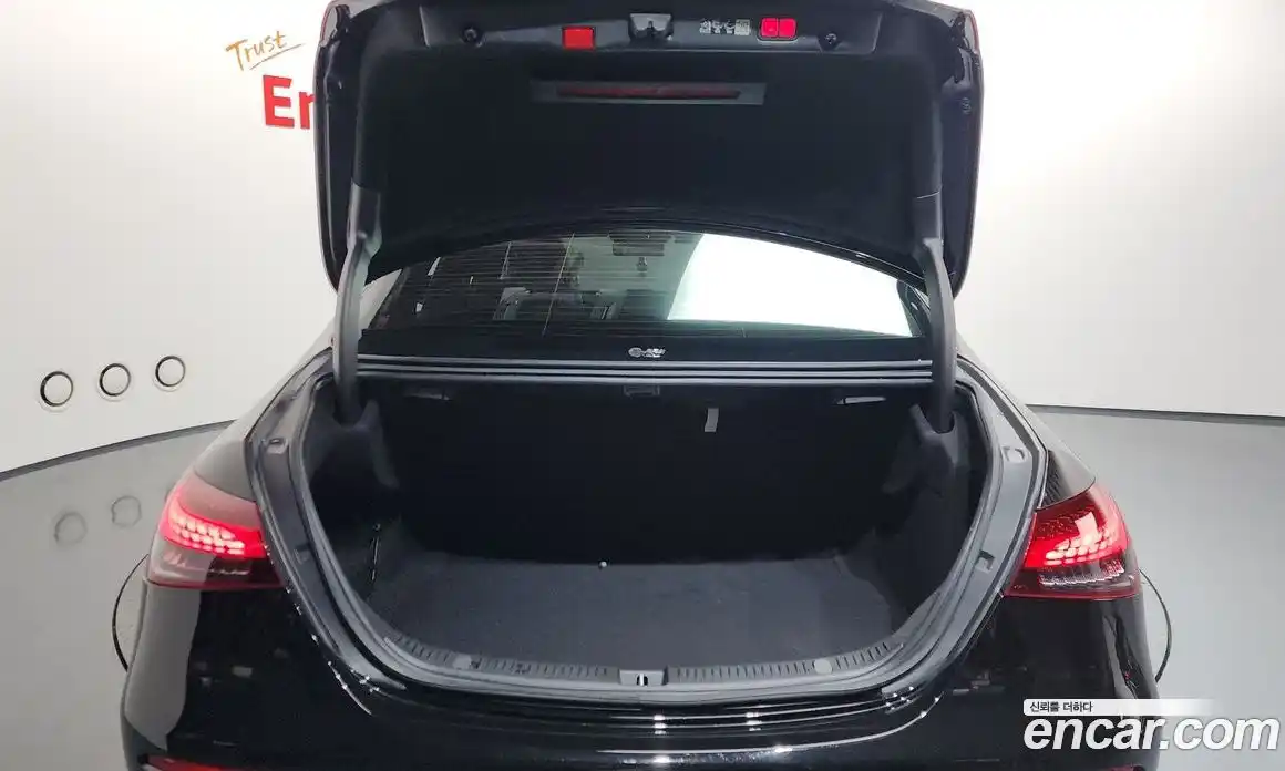 Mercedes-Benz E-Class 2023 2.0 Автомат в Москве № 160544, фото 11