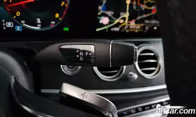Mercedes-Benz E-Class 2023 2.0 Автомат в Москве № 160544, миниатюра 8