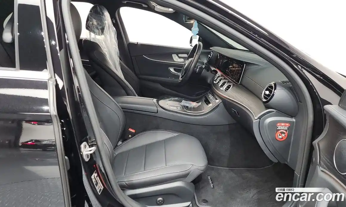 Mercedes-Benz E-Class 2023 2.0 Автомат в Москве № 160544, фото 9