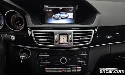 Mercedes-Benz E-Class, 2016