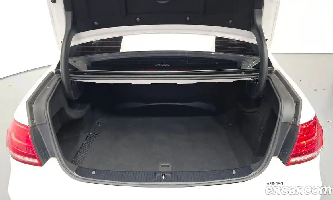 Mercedes-Benz E-Class 2016 2.0 Автомат в Москве № 160719, фото 17