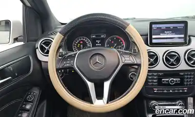 Mercedes-Benz B-Class 2013 1.8 Автомат в Москве № 161508, миниатюра 11