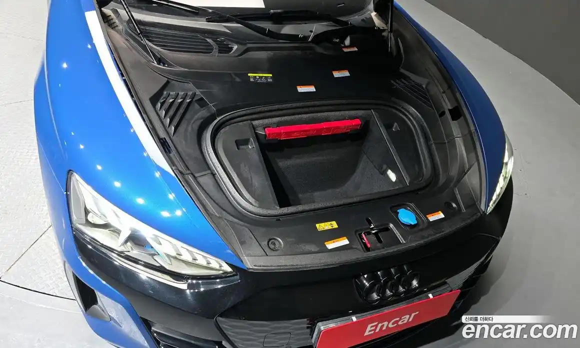 Audi e-tron GT 2022 0.1 Автомат в Москве № 162699, фото 19