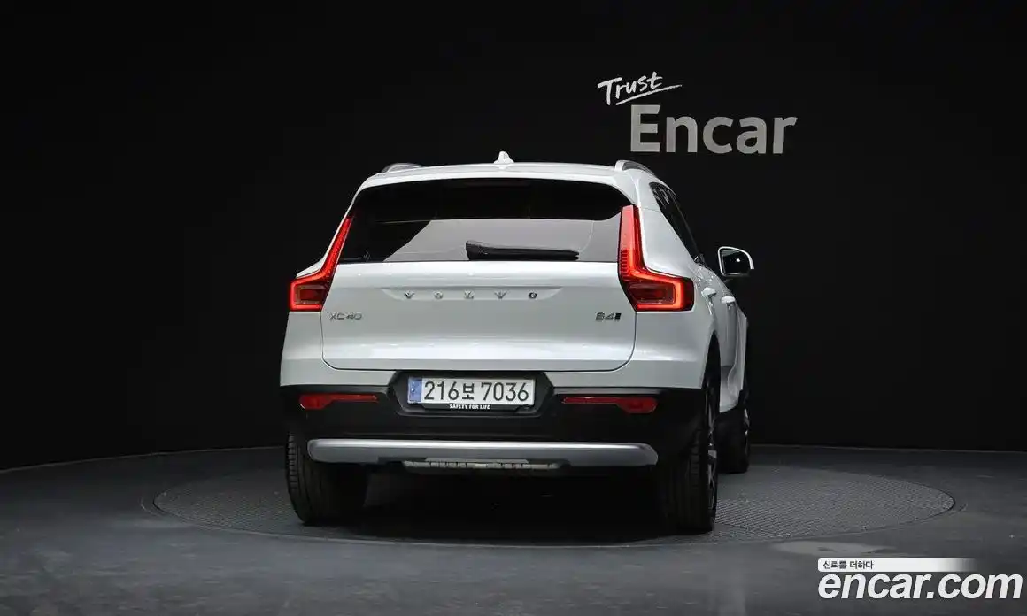 Volvo XC40 2024 2.0 Автомат в Москве № 164184, фото 11