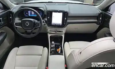 Volvo XC40 2024 2.0 Автомат в Москве № 164184, миниатюра 5