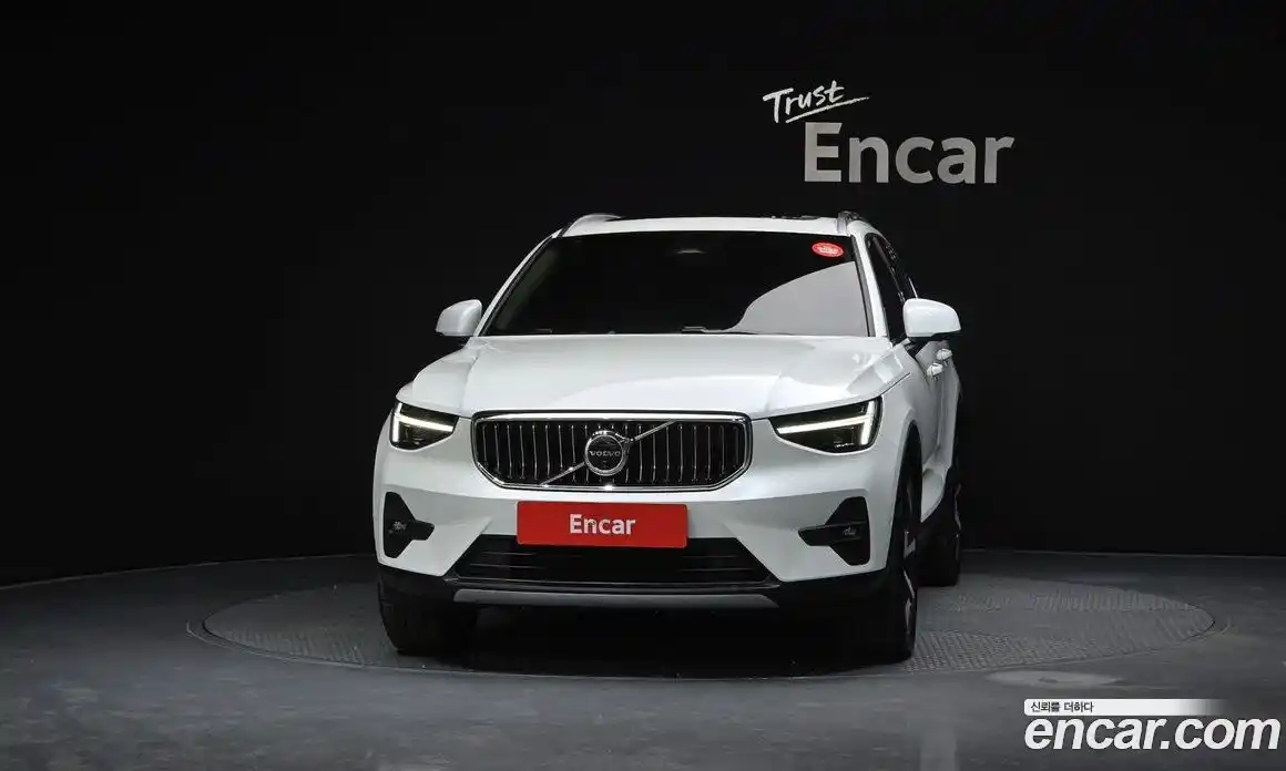 Volvo XC40 2024 2.0 Автомат в Москве № 164184, фото 7